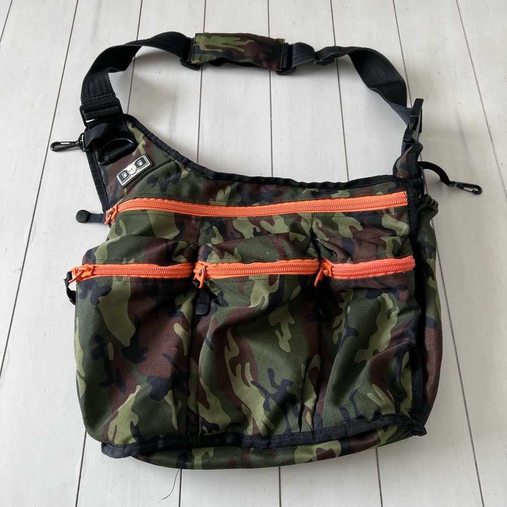 Diaper Dude Diaper Bag - crossbody camo
